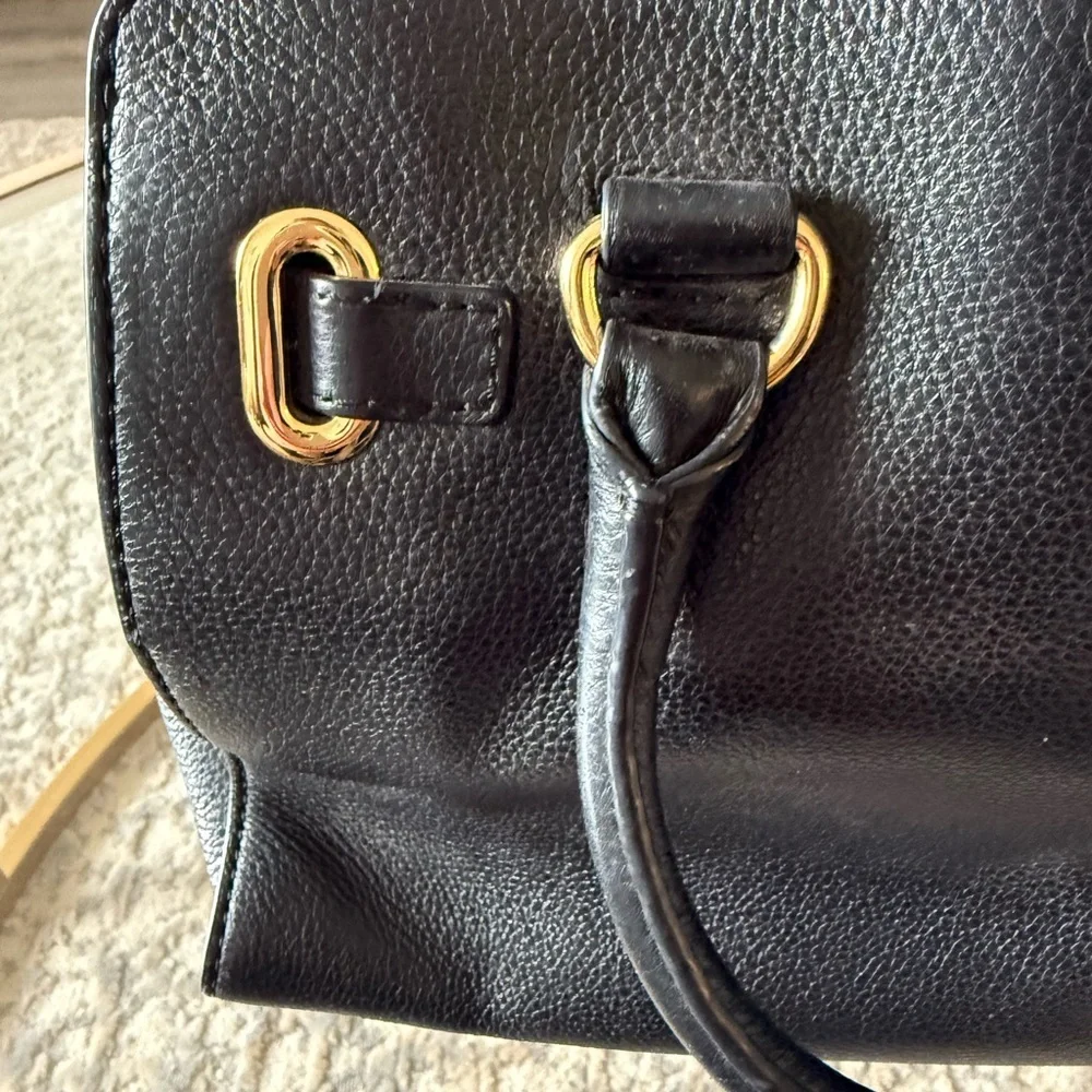 Michael Kors Hamilton East West Medium Black Pebbled Leather Bag, Gold Hardware